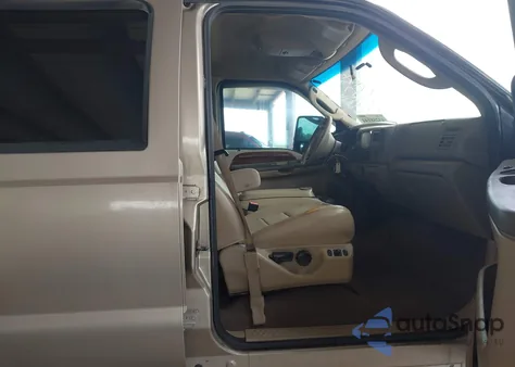 2004 Ford F-250 Lariat/Xl/Xlt z USA, uszkodzony, nr VIN 1FTNW21P14EE01075